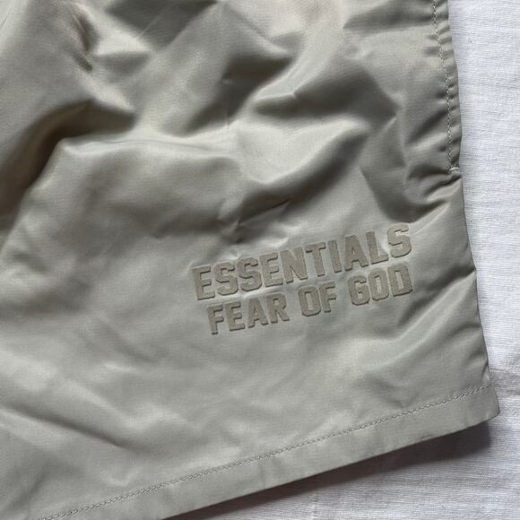 Fear of God Essentials Nylon Running Shorts Sz Small Men's Athleisure Outdoor - Picture 4 of 7